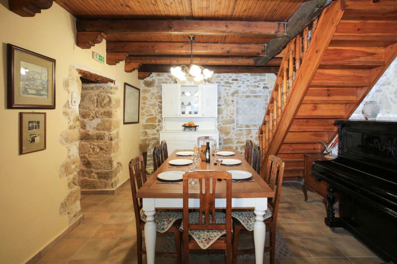 Villa Pasiphae 카밀라리 외부 사진