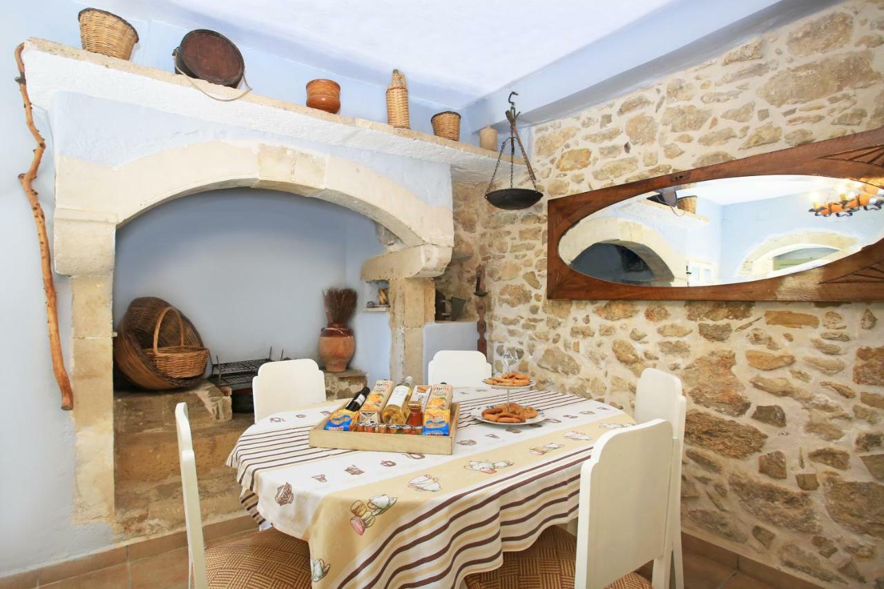 Villa Pasiphae 카밀라리 외부 사진